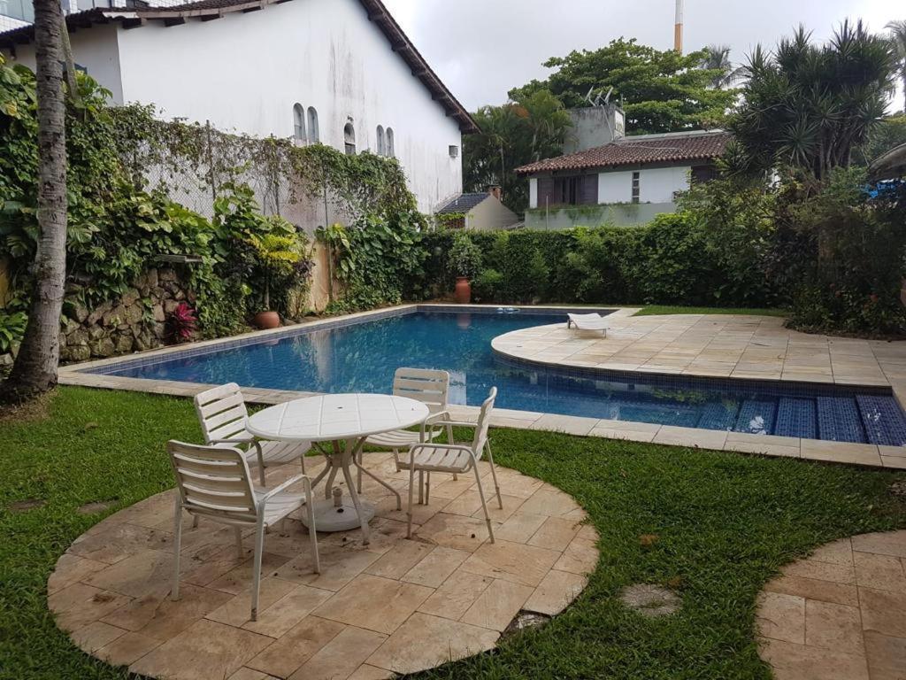 Di Hotel